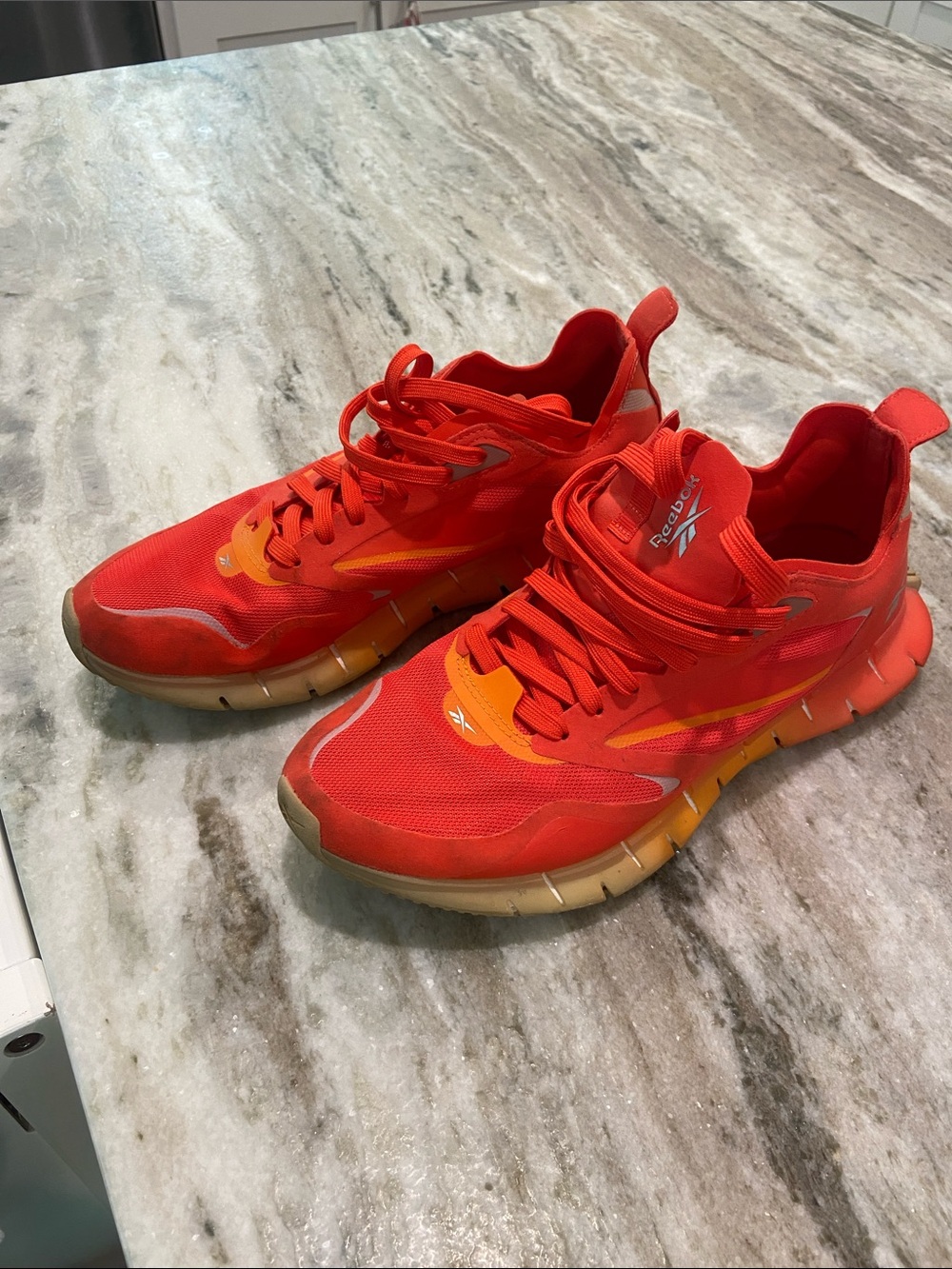 Reebok Zig Kinetica Horizon sneakers, size 10.5